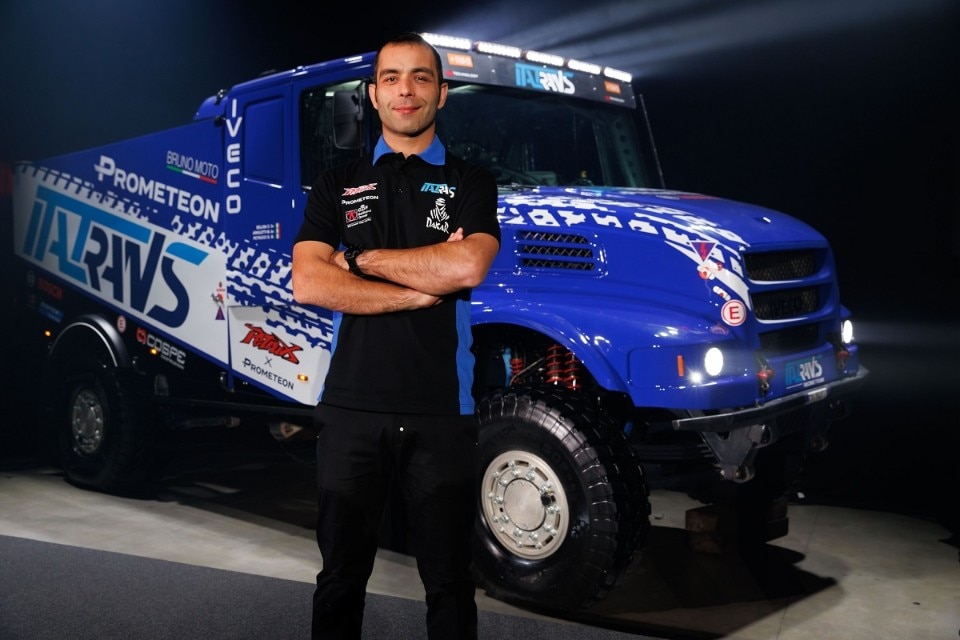 Danilo Petrucci Alla Dakar Su Un Camion Xoffroad