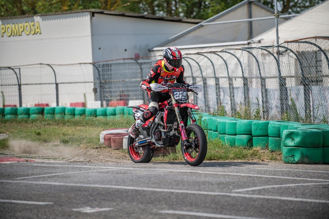 Interregionale Supermoto Nord Italia rovente a Pomposa