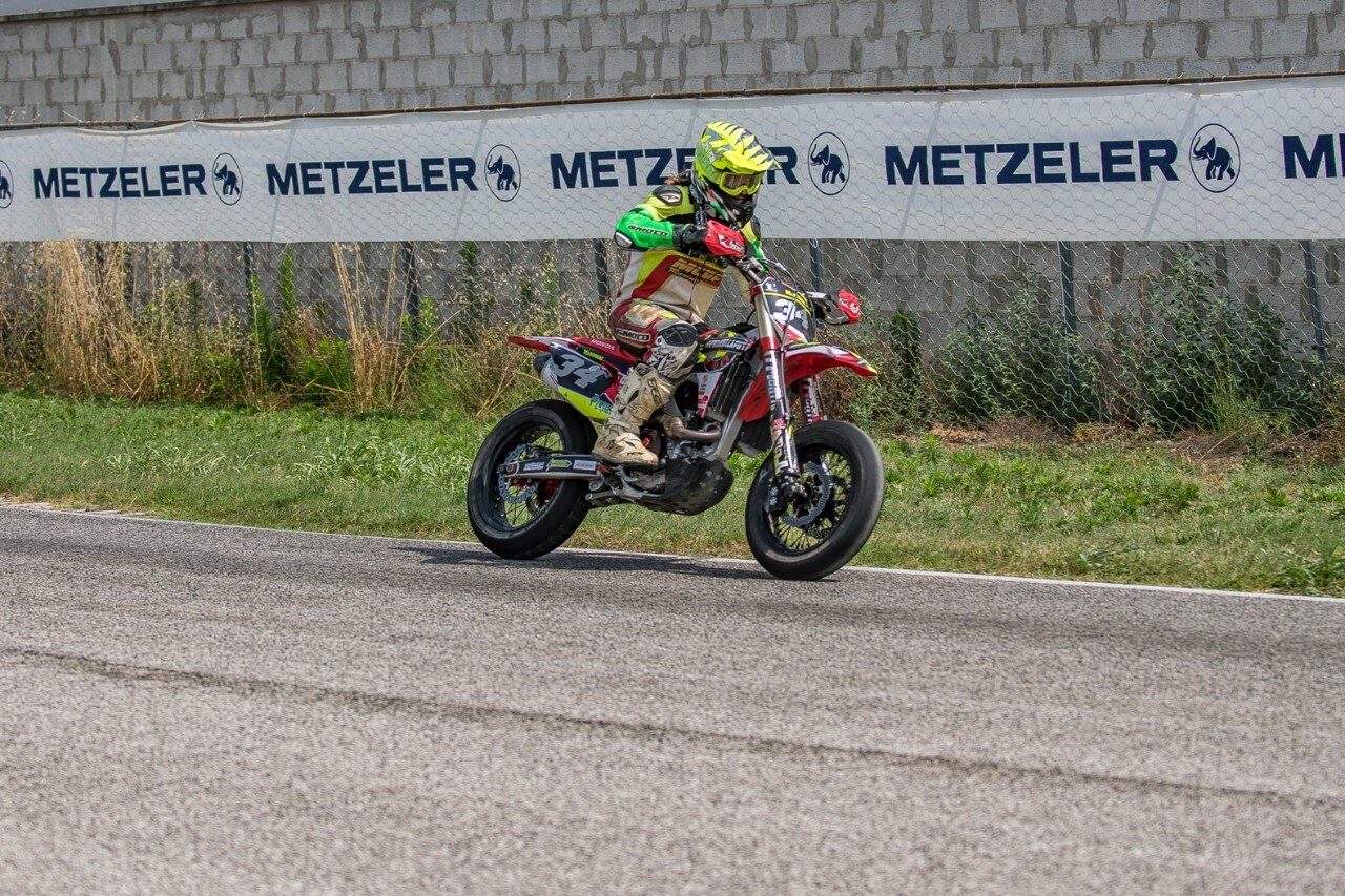 Interregionale Supermoto Nord Italia rovente a Pomposa