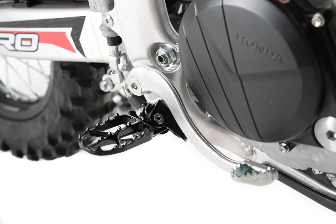 <div class='descrGalleryText'><p>Vai alla <b><u><a href="https://xoffroad.dueruote.it/prove/moto/2019/12/19/prova-honda-redmoto-enduro-2020.html" target="_self">prova completa</a></u></b>!</p>
</div>
