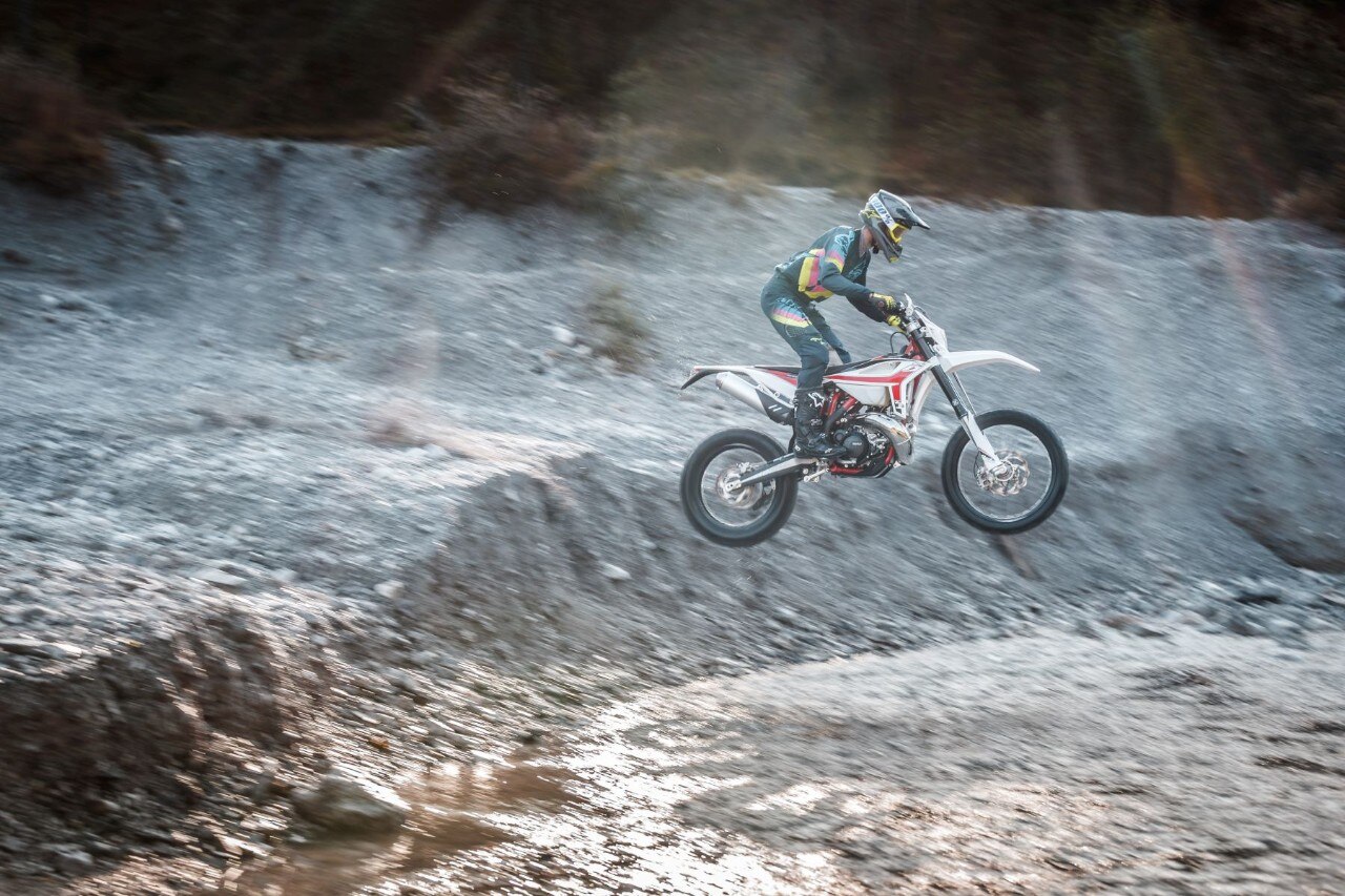 La comparativa Enduro 300 2T 2020