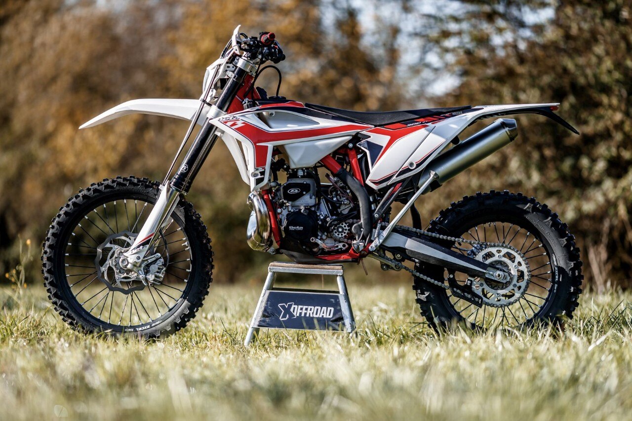 La comparativa Enduro 300 2T 2020