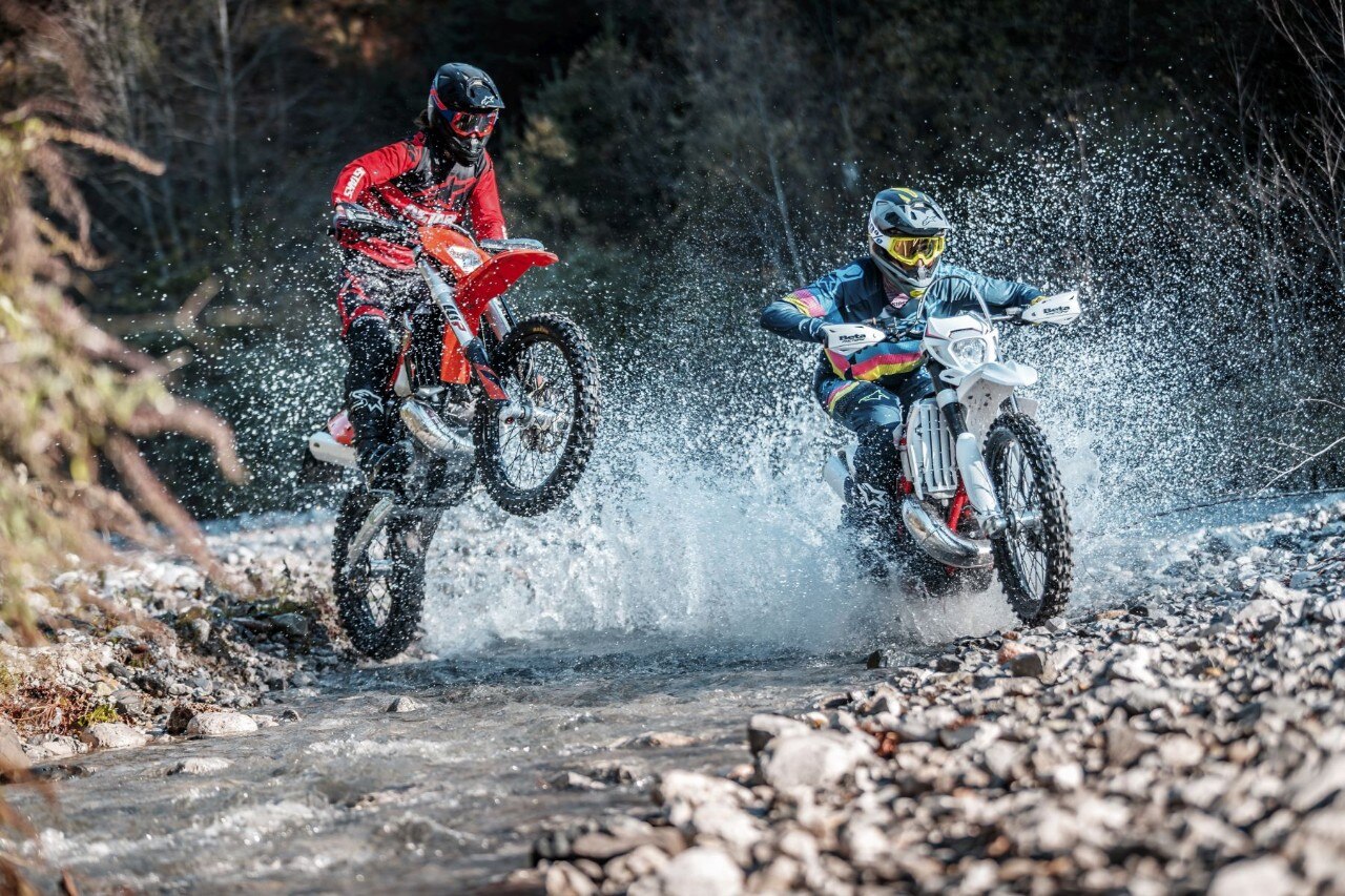 La comparativa Enduro 300 2T 2020
