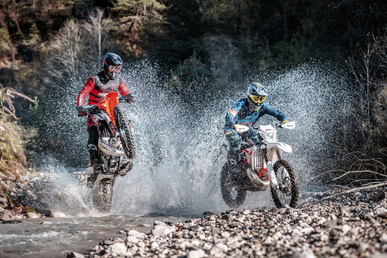La comparativa Enduro 300 2T 2020
