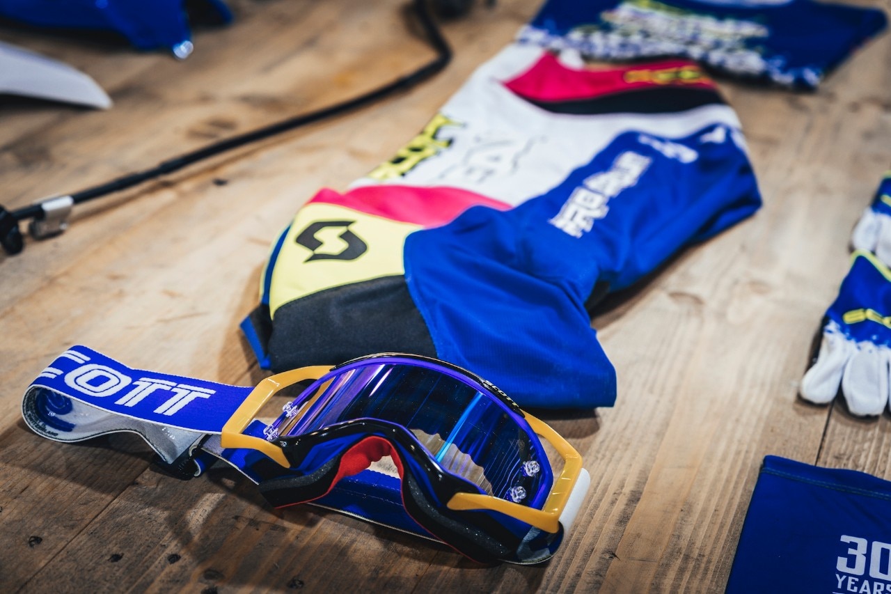 Tribute to 1991 Peak Pro Circuit Honda CR 125