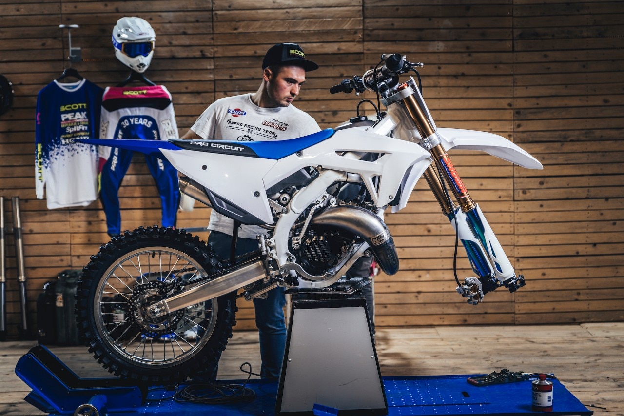 Tribute to 1991 Peak Pro Circuit Honda CR 125