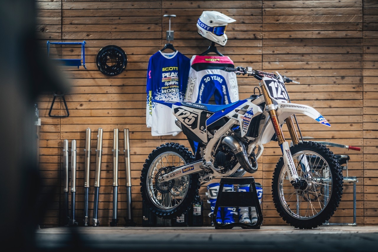 Tribute to 1991 Peak Pro Circuit Honda CR 125