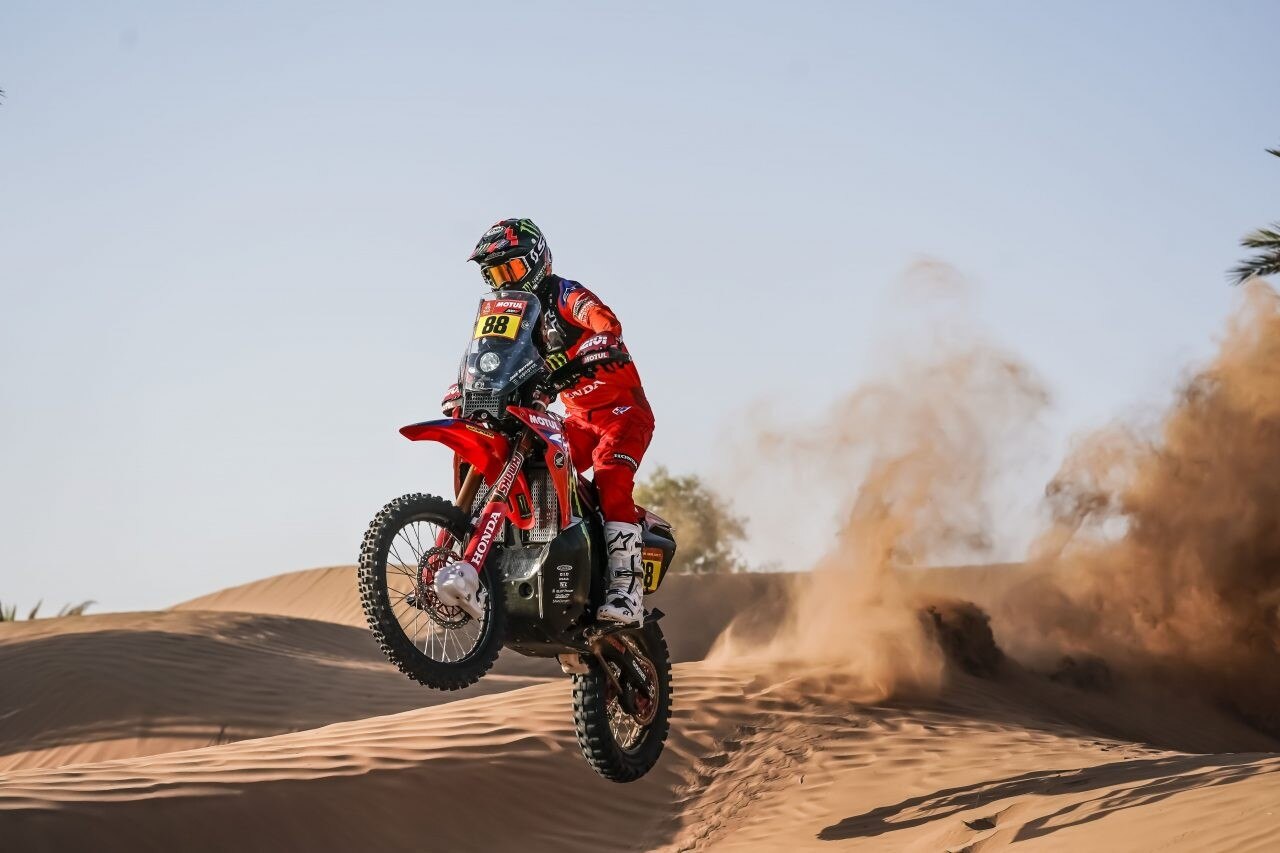 Team Shooting 2022 Monster Energy Honda Team