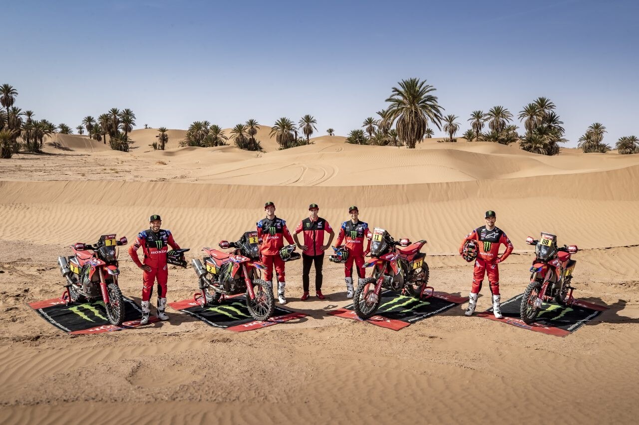 Team Shooting 2022 Monster Energy Honda Team