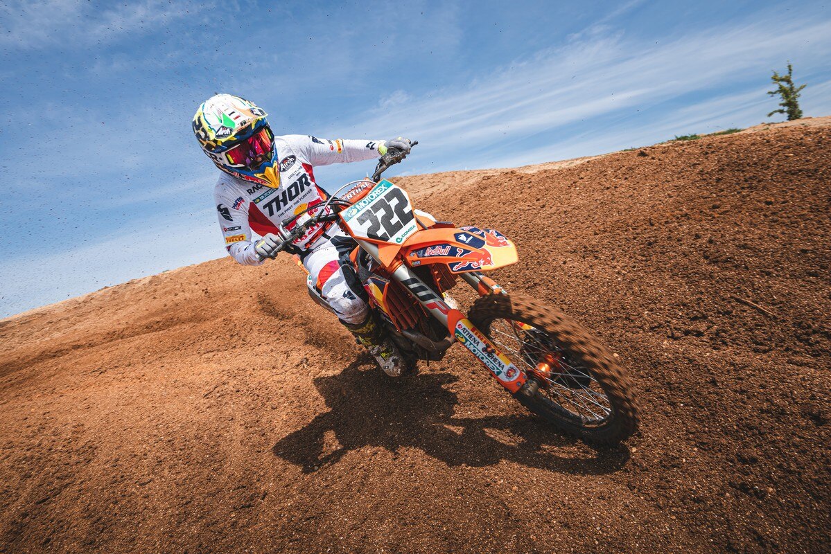 Shooting Tony Cairoli KTM MX 2022