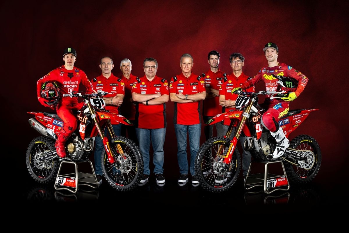 Ducati Desmo450 MX Factory 2025