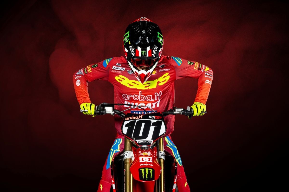 Ducati Desmo450 MX Factory 2025