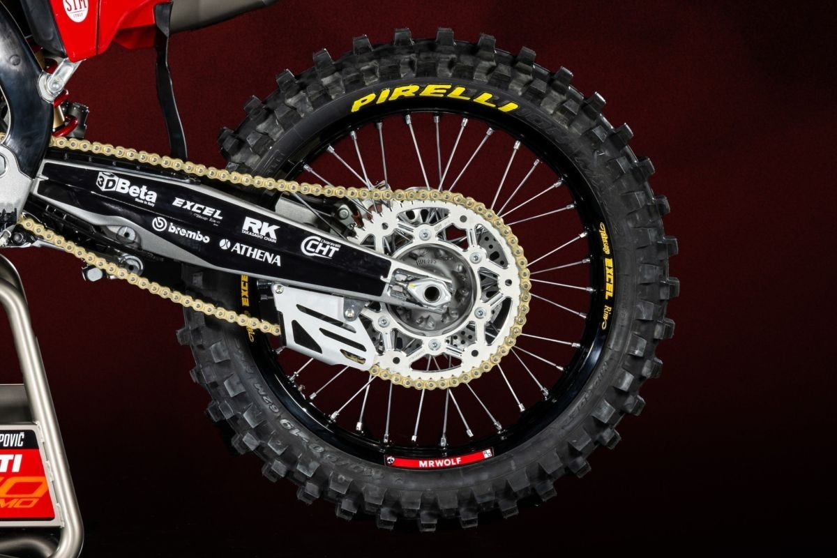 Ducati Desmo450 MX Factory 2025