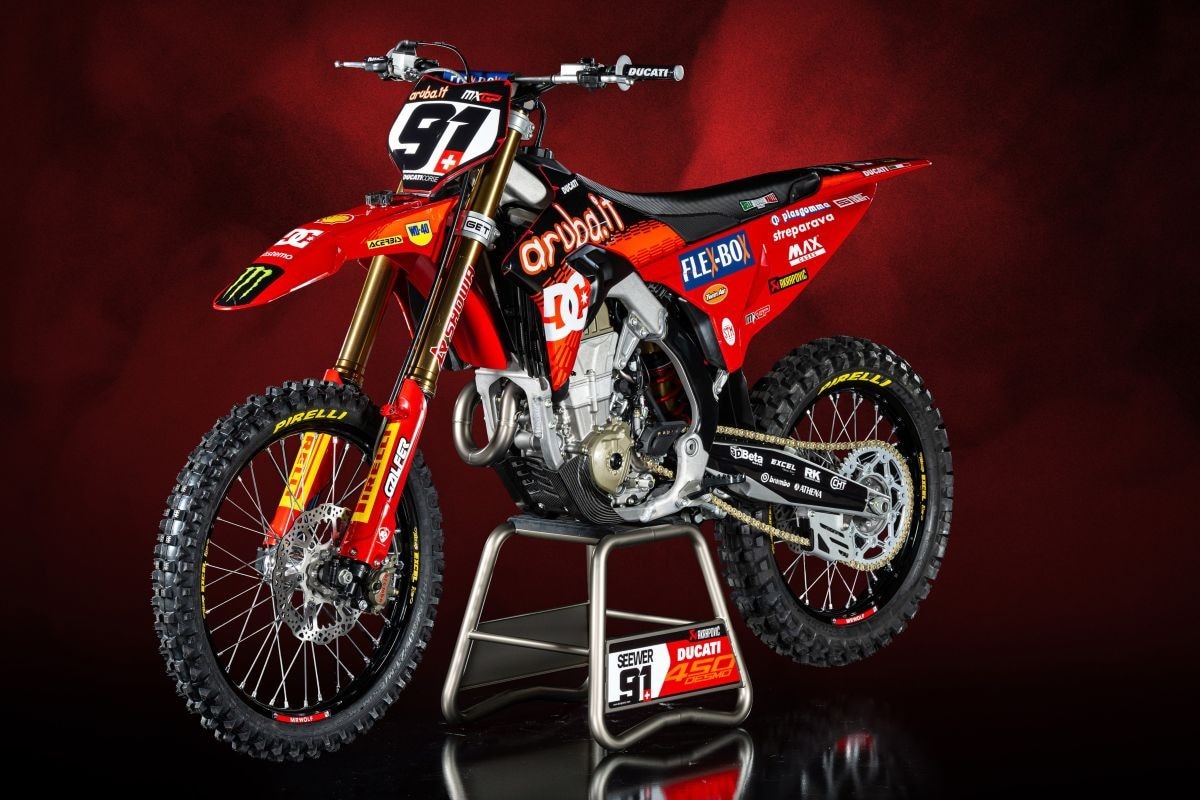 Ducati Desmo450 MX Factory 2025