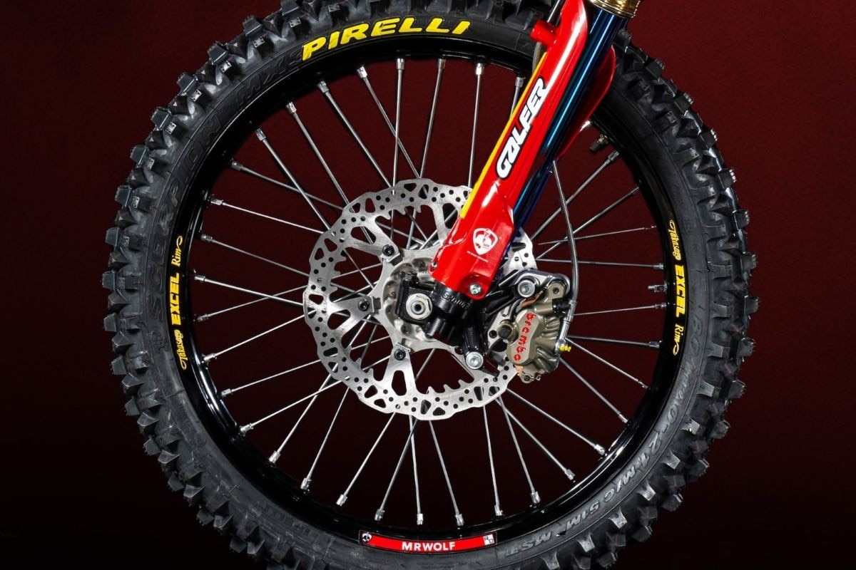 Ducati Desmo450 MX Factory 2025