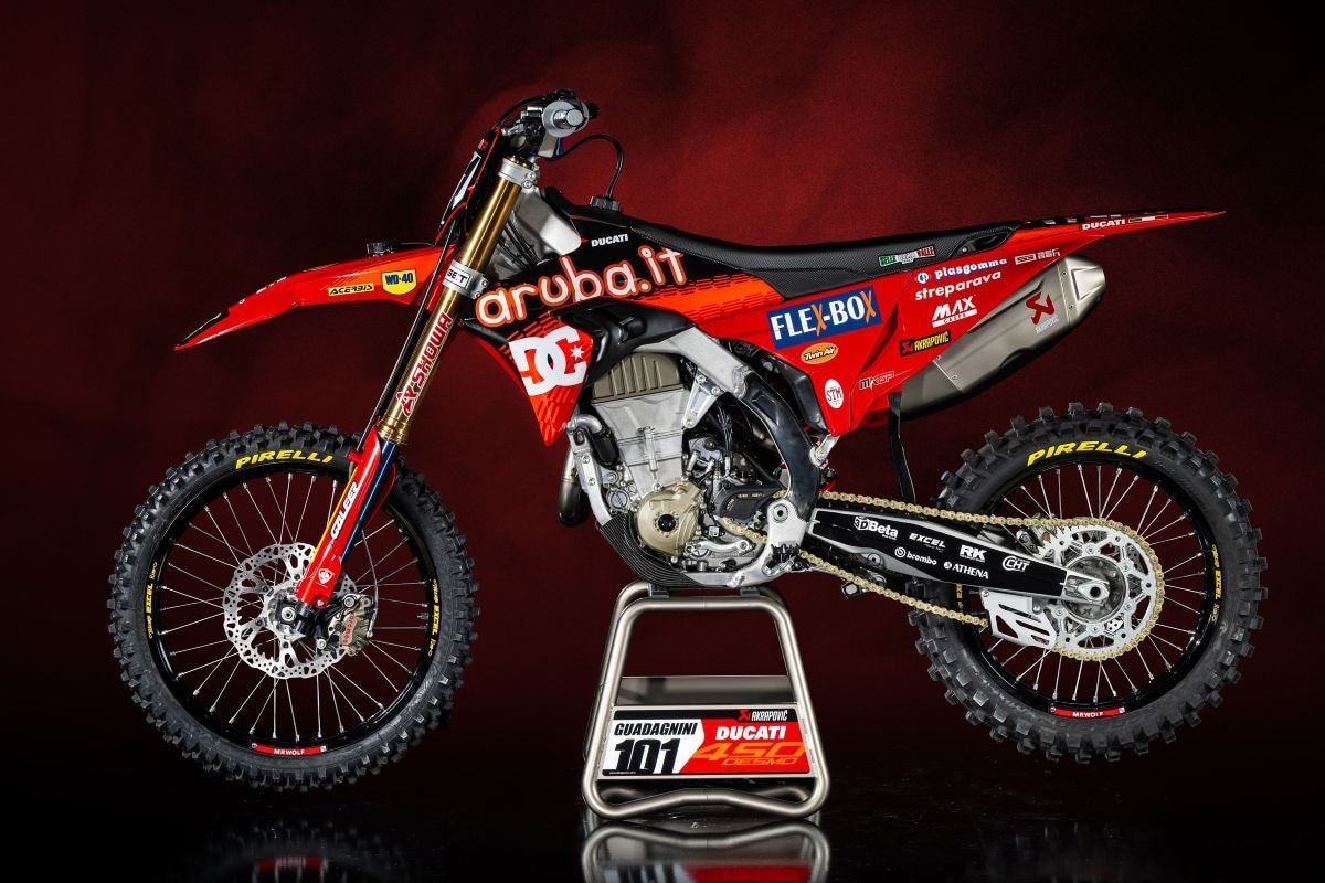 Ducati Desmo450 MX Factory 2025