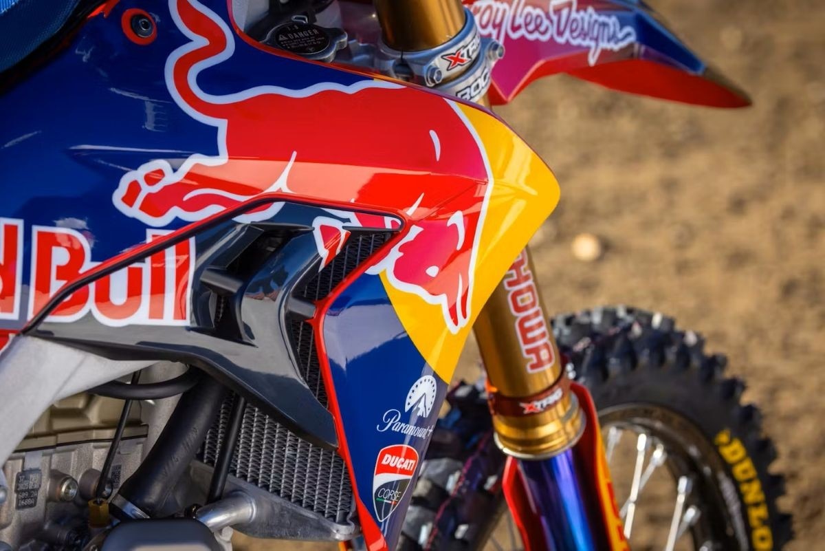 Troy Lee Designs Red Bull Ducati Factory Racing Ducati 450 DesmoMX