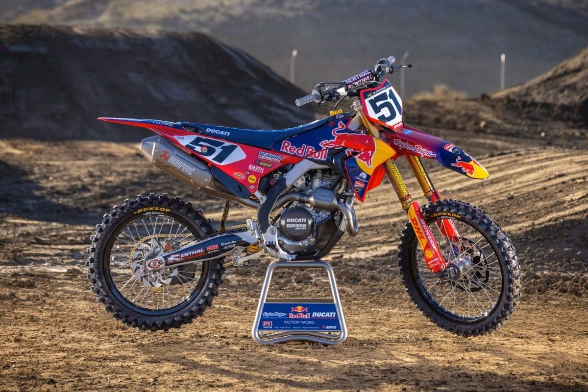 Troy Lee Designs Red Bull Ducati Factory Racing Ducati 450 DesmoMX