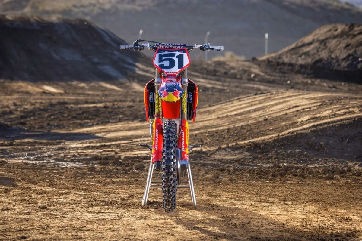 Troy Lee Designs Red Bull Ducati Factory Racing Ducati 450 DesmoMX