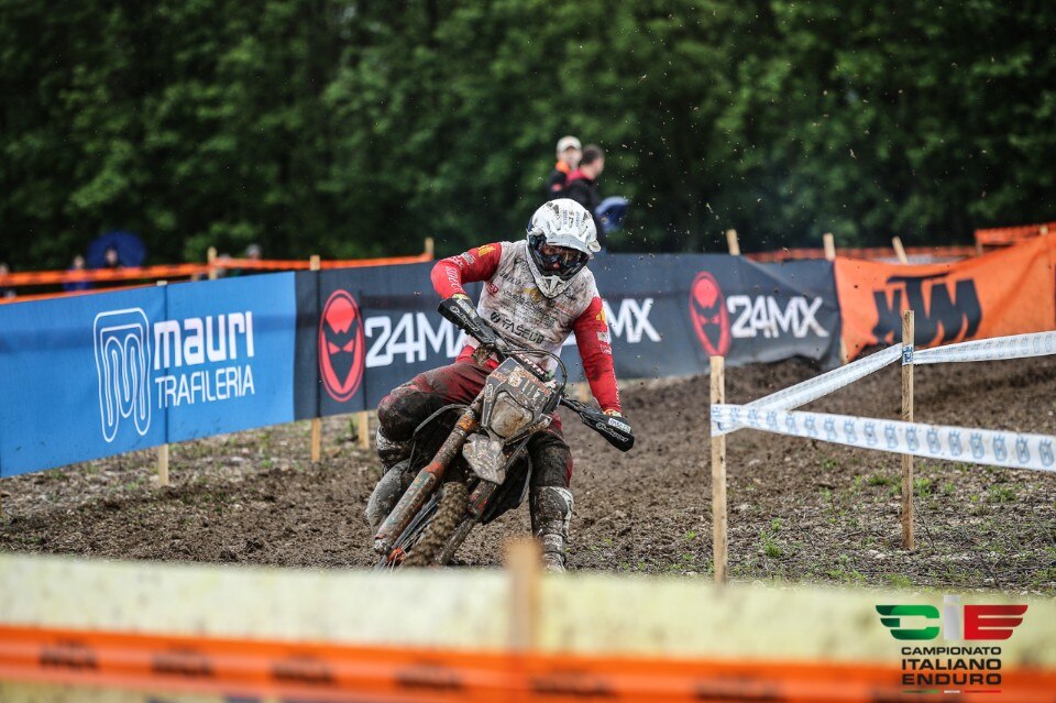 Italiano Enduro Major, Rota s’impone nella fangosa Fanna Italiano Enduro Major, Rota s’impone nella fangosa Fanna