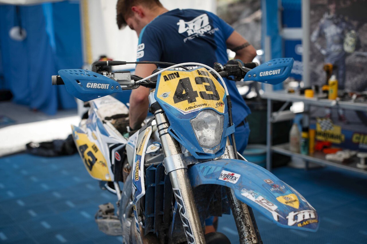 TM Racing en300