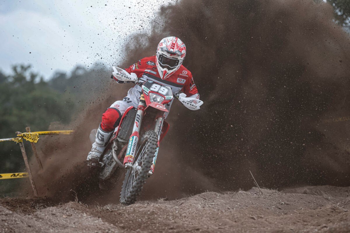 Mondiale Enduro, a Brad Freeman e Wil Ruprecht il GP del Portogallo - VIDEO