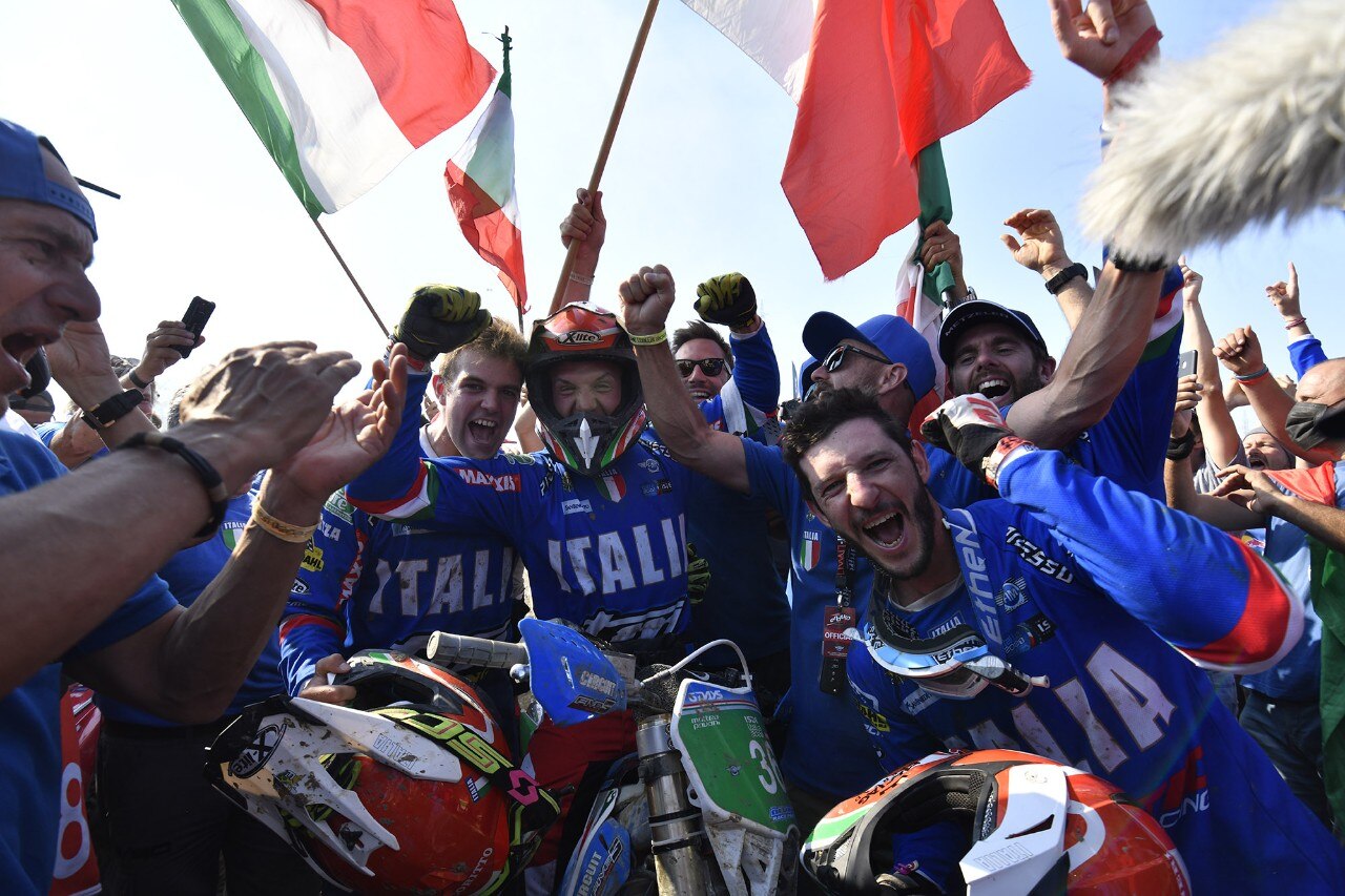 Sei Giorni Enduro - Day 6. L'Italia è oro nel Trofeo e nel Trofeo Junior! - VIDEO