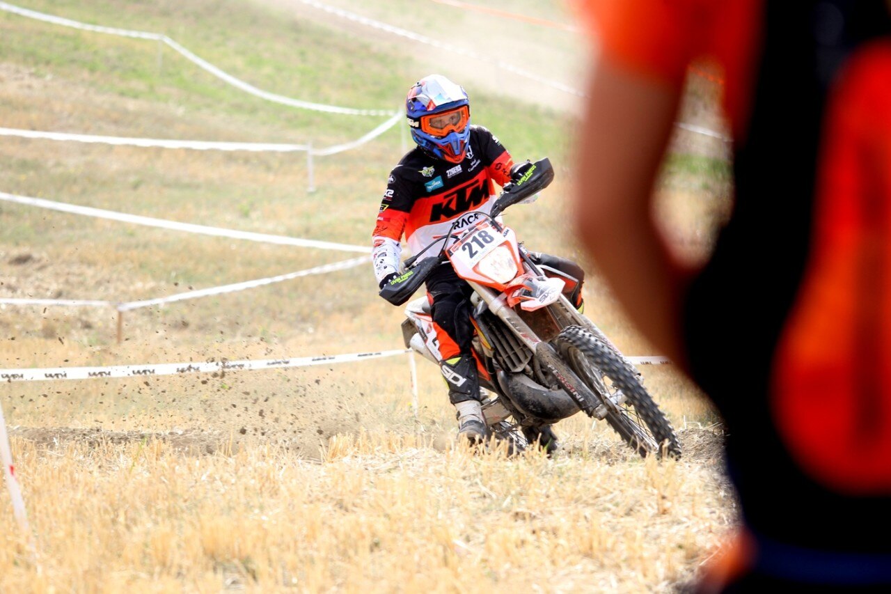 Il Trofeo Enduro KTM colpito da una bomba... d'acqua!