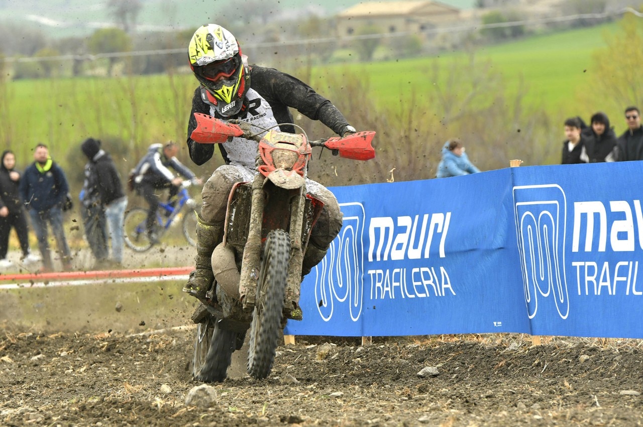 Erik Willems e Dan Mundell protagonisti del day2 dell'Europeo Enduro