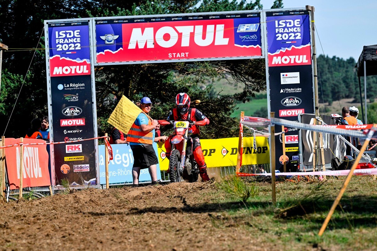 ISDE 2022, Day 1: Italia seconda nel Trofeo e in testa tra gli Junior - VIDEO e GALLERY