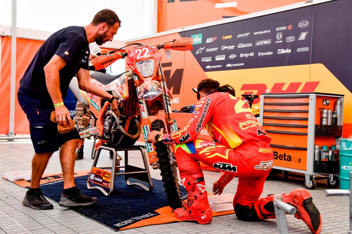 ISDE 2022, Day 1: Italia seconda nel Trofeo e in testa tra gli Junior - VIDEO e GALLERY