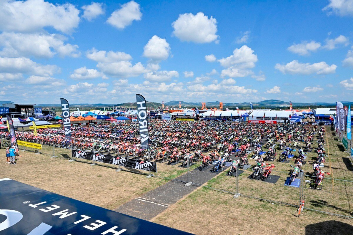 ISDE 2022 Day 2: Italia seconda nel Trofeo e ancora prima nel Trofeo Junior - VIDEO e GALLERY