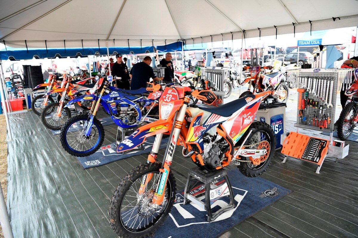 ISDE 2022 Day 2: Italia seconda nel Trofeo e ancora prima nel Trofeo Junior - VIDEO e GALLERY