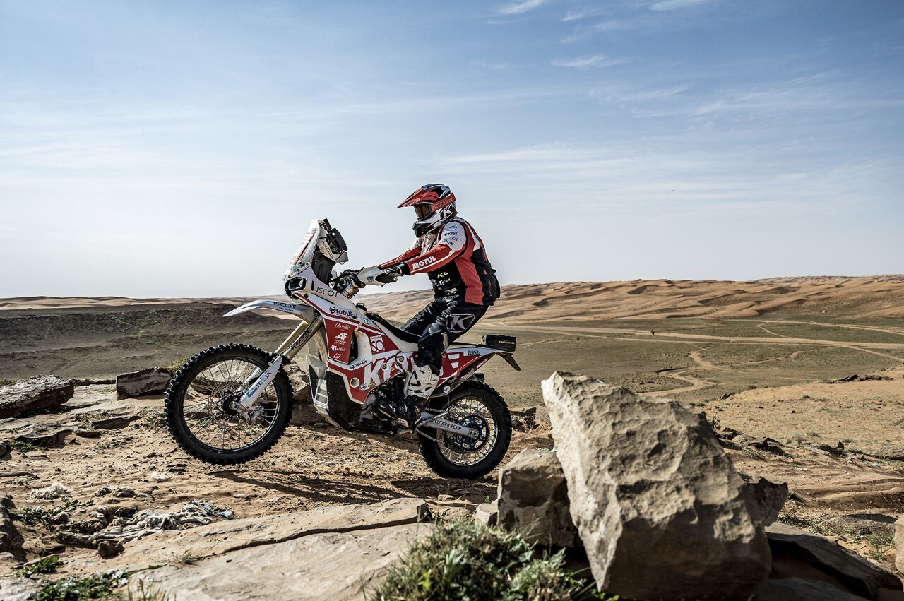 Cesare Zacchetti conclude la Dakar 2024 con la KOVE 450 Rally