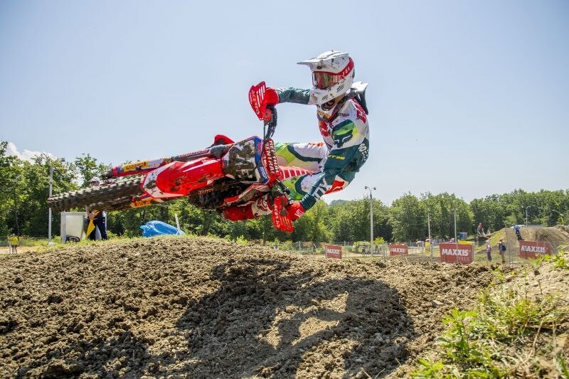Mondiale MXGP 2019, Tim Gajser conquista anche la Russia. Tony Cairoli cede la tabella rossa Mondiale MXGP 2019, Tim Gajser conquista anche la Russia. Tony Cairoli cede la tabella rossa