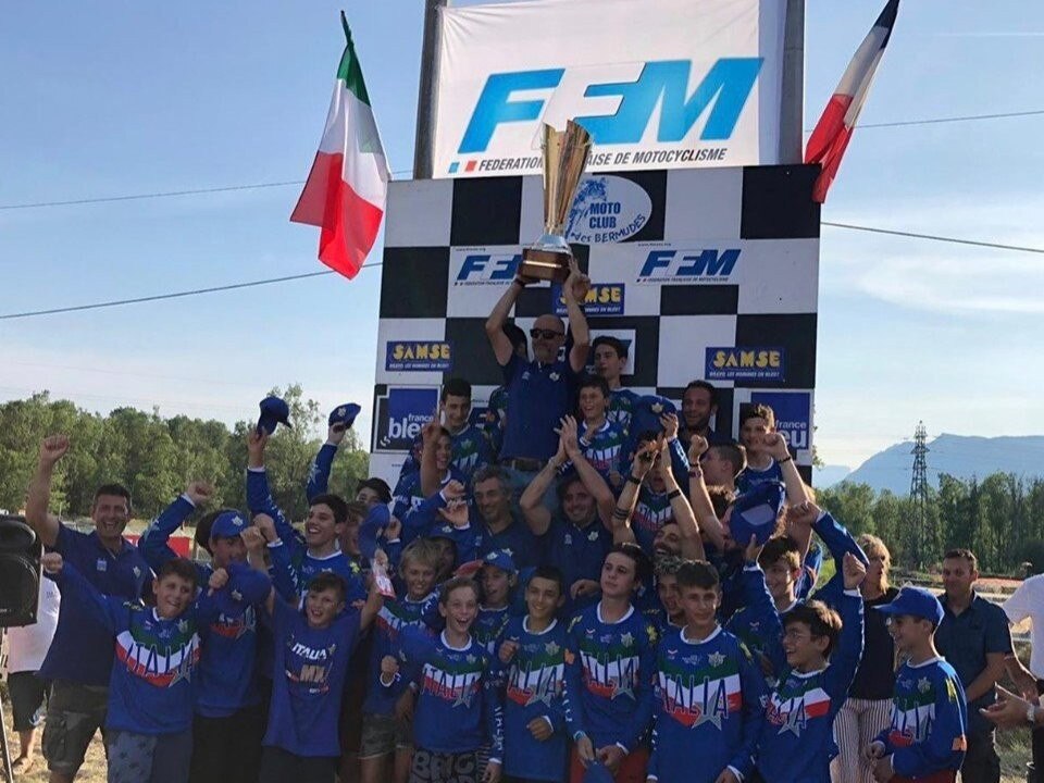 Gli azzurri vincono il Trofeo Giovanile Motocross Francia - Italia