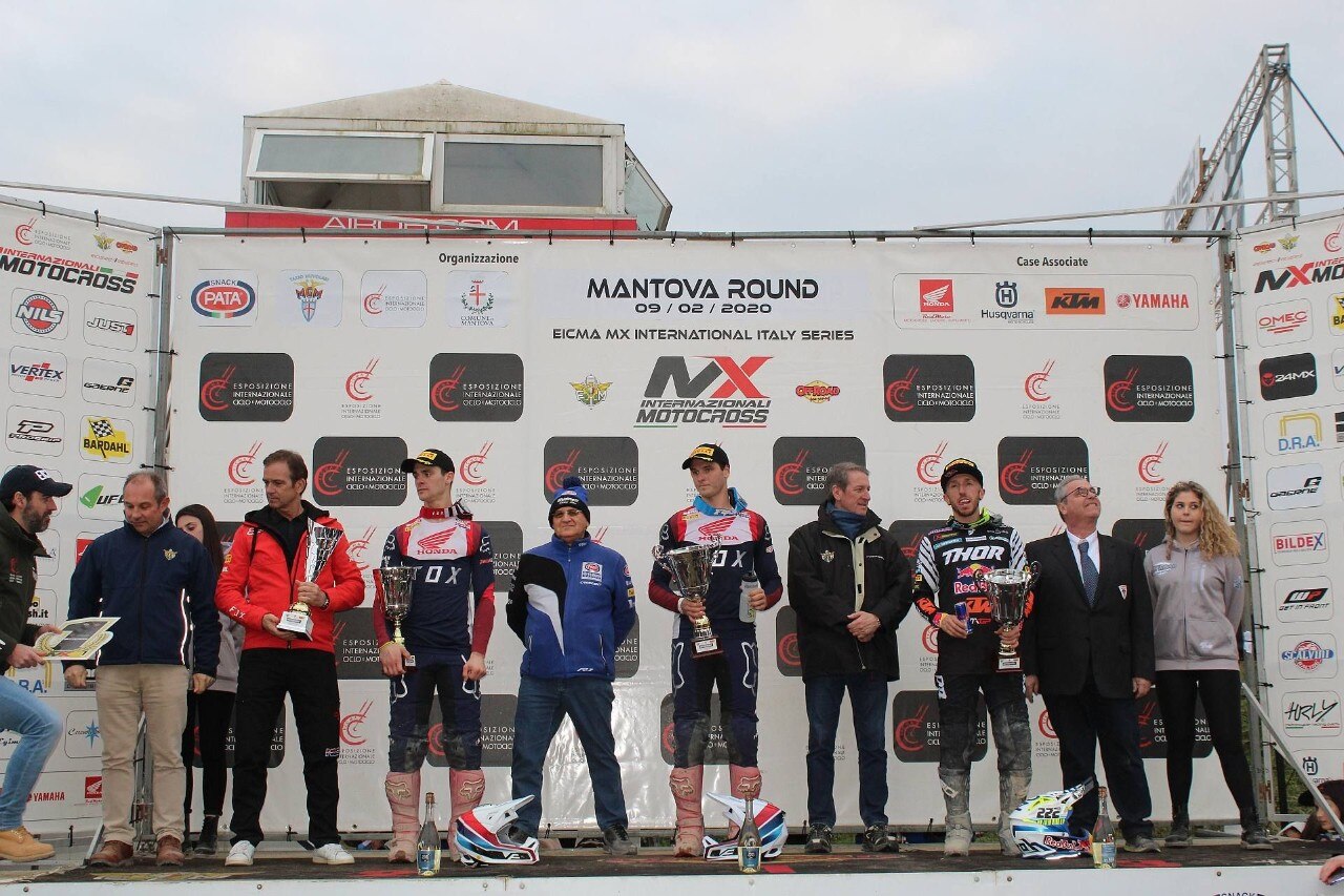 <div class='descrGalleryTitle'>Gajser, Evans e Cairoli</div><div class='descrGalleryText'><p>Evans vince la Supercampione di oggi, Gajser chiude secondo e Tony terzo</p>
</div>