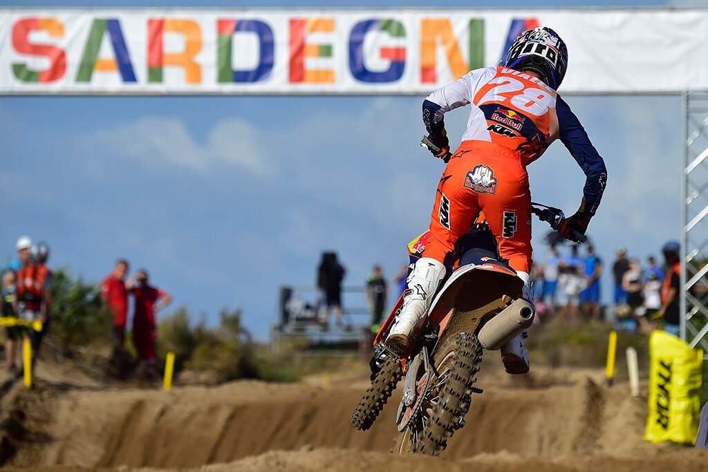MXGP della Sardegna, Jeffrey Herlings vince e conquista la tabella rossa - VIDEO