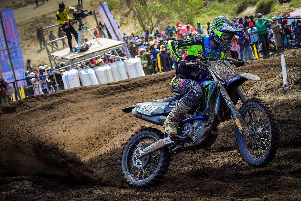 Gajser e Vialle dominano l'MXGP d'Indonesia - VIDEO