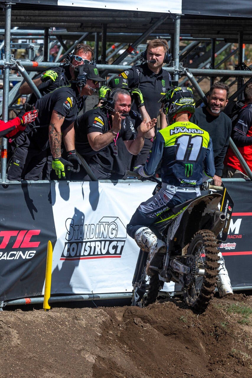 Triumph sul podio all'esordio nel Campionato del Mondo MX2