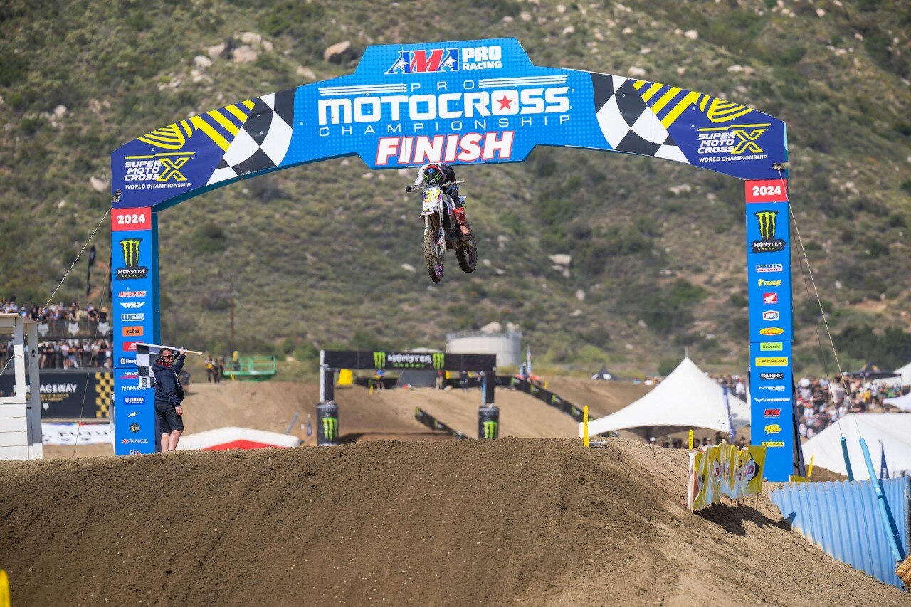 AMA Pro Motocross 2024: Doppiette per J. Lawrence e Haiden Deegan nella prima prova - VIDEO