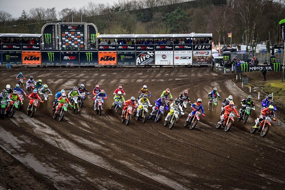 Il Mondiale MXGP nell’inferno nero di Valkenswaard