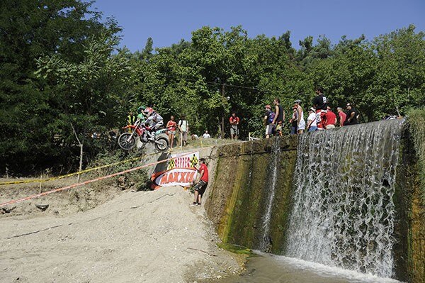 Mondiale Enduro 2019: niente Corsica, si va in Grecia