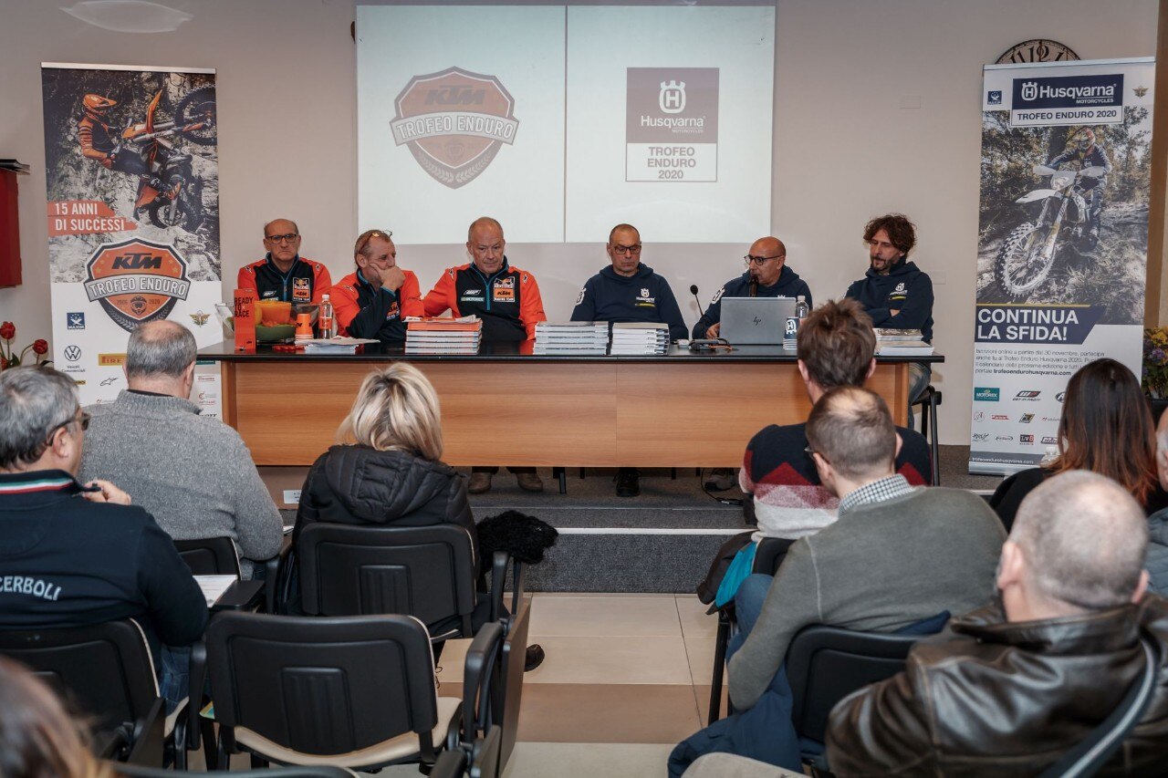 Trofeo HUSQVARNA ENDURO: un mese per iscriversi