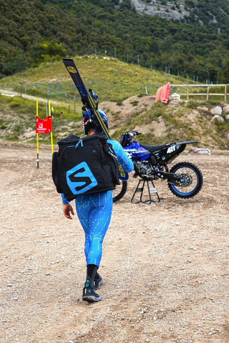 Luca De Aliprandini a tutta velocità, nello sci e nel motocross