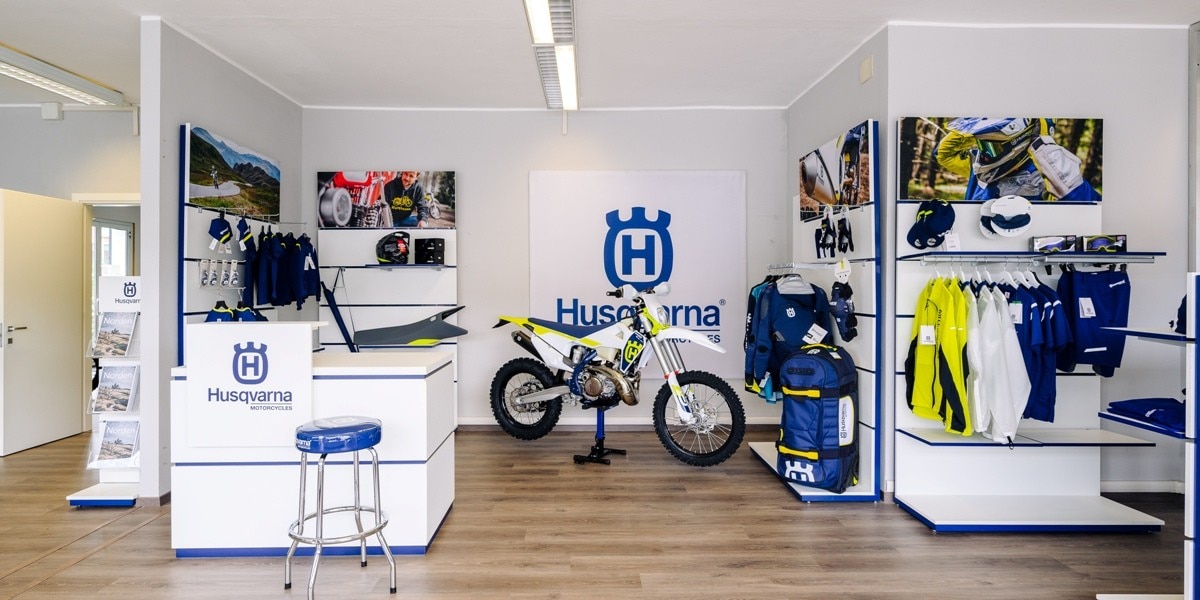 Nuova concessionaria Husqvarna Corti Motorsport