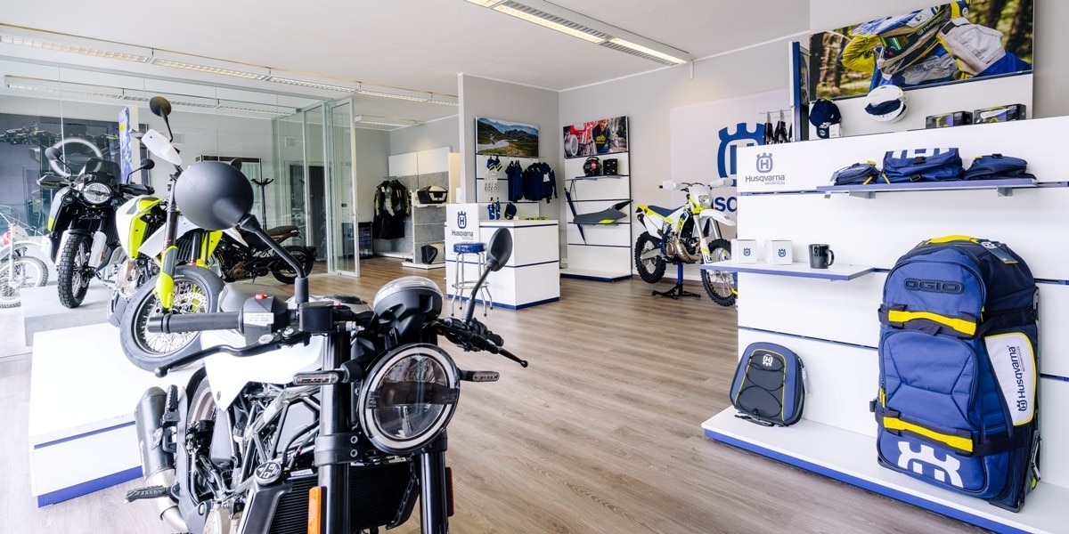 Nuova concessionaria Husqvarna Corti Motorsport