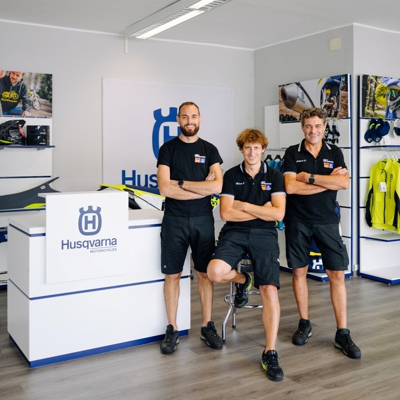 Nuova concessionaria Husqvarna Corti Motorsport