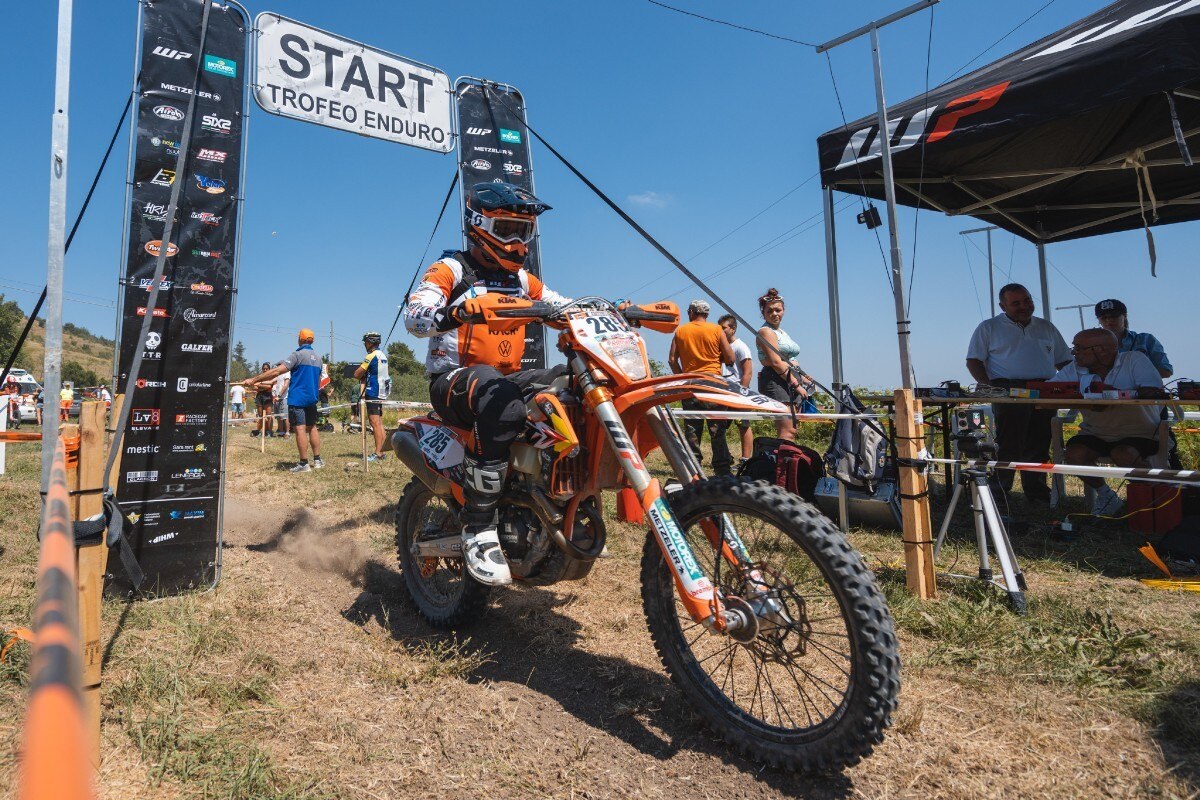 IL Trofeo Enduro KTM 2022 si chiude in Toscana