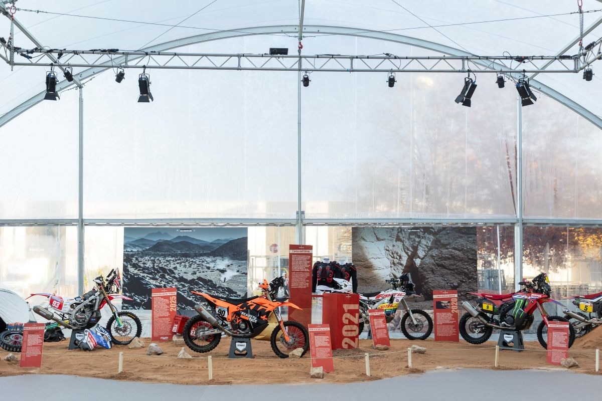 Inaugurata a EICMA 2025 la mostra “Desert Queens”